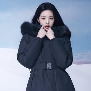 [장원영착용] 라헨느 캐시미어 윈드스토퍼 프리미엄 롱 다운 자켓 DWW24511