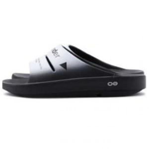 앤드 원더 AND WANDER Oofos x And Wander Ooahh Recovery Sandal Black 5744978309-010 우포스 X 앤드원더 리커버리 샌들