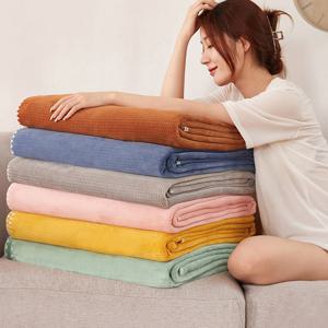 차박 캠핑용 극세사 담요 여름 냉방 대비 무릎담요 부드러운 간절기 감성 여행 간절기 블랭킷