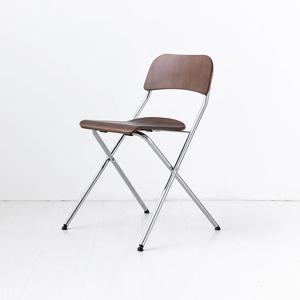 벤자민 접이식의자 45 N형 브라운 6586.0726