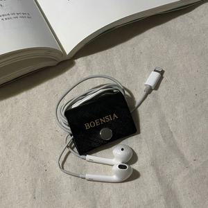 사피아노 이어폰 줄감개 멀티탭 컴퓨터 USB 충전기 케이블 선정리 이니셜 가죽 홀더