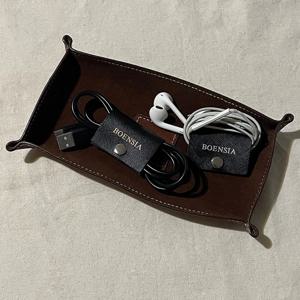 사피아노 이어폰 줄감개 4개입 멀티탭 컴퓨터 USB 충전기 케이블 선정리 이니셜 가죽 홀더