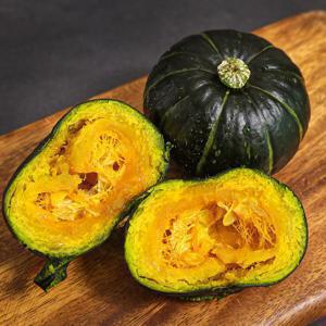 파근파근 제주 햇 미니 밤호박 보우짱 2kg / 2개구매시 500g 추가 발송
