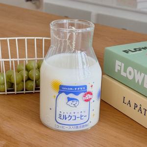 일본 우유병 대용량 빨대포함 내열저그 650ml