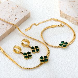 TEMU 3pcs 스테인레스 스틸 네잎 클로버 지르코니아 보석 세트 - 18K 금박, 저 알레르기, 우아하고 고급스러운 목걸이, 팔찌, 귀걸이, 결혼식, 파티, 휴일, 일상 착용용, 결혼식 보석 | 우아한 보석 세트 | 내구성 있는 보석, 네잎 클로버 보석