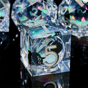 TEMU Kitten Liquid Core Resin DND 다이, Dungeons & Dragons RPG 및 MTG 테이블 탑 게임용 7-다이 세트, 손수 제작된 레진 다이.|주사위