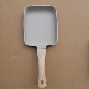 TEMU 1세트 비스킷 일본식 타마고야키 프라이팬, 실리콘 스파투라, 오일 브러시 포함 - 맛있는 롤드 옴렛트 및 더 많은 것을 만드는 데 완벽합니다!