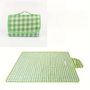 TEMU 1pc 초대형 접이식 피크닉 매트 - 편리한 보관, 쉬운 청소 PP 재질, 캠핑, 하이킹 및 야외 활동을 위한 빨간색과 흰색 체크 디자인, 공원 매트, 해변 매트|캠핑매트