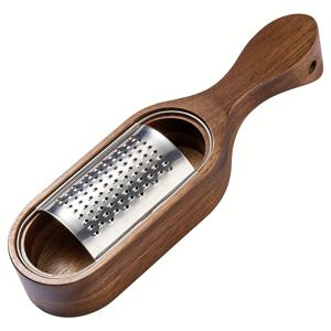 TEMU 1개 스테인리스 스틸 치즈 그레이터, 나무 손잡이 - 치즈, 초콜릿, 야채, 과일을 갈기 위한 수동 주방 도구 - 내구성이 뛰어나고 사용하기 쉬운 주방 가제트