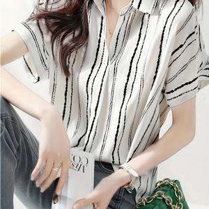TEMU 여성용 우아한 여름 폴리에스테르 셔츠 - 100% 폴리에스테르, 반팔, 드롭 숄더, 턴오버 칼라, 정규 핏, 소재, 반 플랙, 캐주얼 루즈핏, 일상용 셔츠 | 캐주얼 의상 | 버튼 디테일