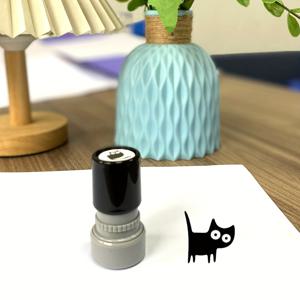 TEMU 귀여운 검은 고양이 스탬프 - 20mm 라운드 스탬프, 휘슬러 디자인으로 선생님에게 보상 및 격려에 완벽합니다, 선생님에게 보상 스탬프|재미있는 고양이 디자인|내구성 있는 스탬프 재료, 고양이 팬 선물