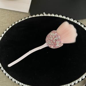 TEMU 1 하이엔드 로즈 모양 메이크업 브러쉬 (파운데이션, 파우더, 블러시용) - 친구와 선생님, 어머니의 그루밍 & 네일 클리닝을 위한 휴대용 뷰티 도구