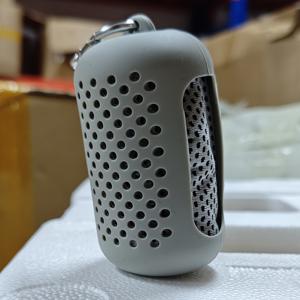 TEMU 다용도 폴리에스터 냉각 타월과 보관 가방 - 야외 피트니스, 캠핑 및 크리스마스 선물용 빠른 건조, 퍼포레이션 디자인, 캠핑 용품 | 생동감 있는 타월 | 퍼포레이션 텍스처