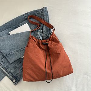 TEMU 조절 가능한 스트랩, 드로스트링 클로저, 폴리에스터 안감이 있는 도시적인 스타일의 대용량 캔버스 토트 백 - 여성용 미니멀한 단색 어깨 핸드백, 일상적인 사용에 이상적, 다용도로 사용할 수 있는 토트 백 | 기능적인 디자인|크로스백|토트백|미니크로스백