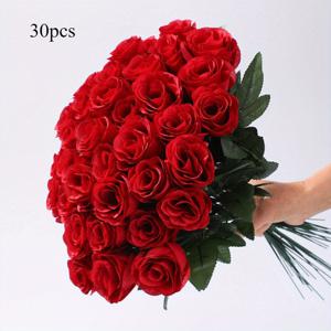 TEMU 녹색 잎사귀가 있는 리얼리스틱 인공 장미 부케 30개 세트 - 홈, 웨딩, 정원 및 파티 장식용 생생한 레드 로즈 - 발렌타인데이와 어머니날 선물에 완벽한 축제 부케 | 리얼리스틱 플라스틱 장미