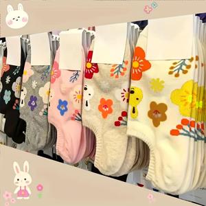 TEMU 봄과 여름을 위한 통기성, 미끄럼 방지, 얇고 투명한 5 쌍의 여성용 귀여운 토끼와 꽃무늬가 있는 낮은 칼라 발목 양말 - 다양한 색상 (분홍색, 노란색, 회색, 파란색, 검정색, 흰색), 토끼 양말이 있는 캐주얼 보트 양말