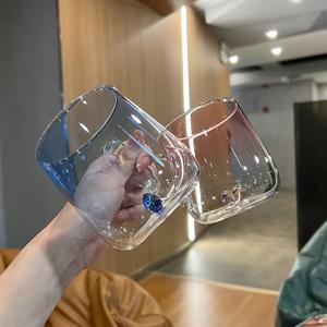 TEMU 2pcs 로맨틱한 하트 디자인 데이 유리 커플 머그, 그라데이션 핸들로 재사용 가능한 둥근 유리 사랑 컵, 세탁기 세탁 가능, 차, 우유, 주스에 이상적 - 홈 & 크리스마스에 완벽한 선물입니다.