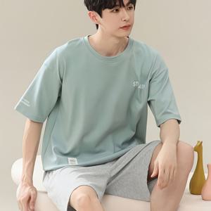 TEMU 남성용 파자마, 남성 여름 대형 사이즈 청소년 인터넷 유명인 스타일 홈웨어, 사계절 내내 따뜻하고 캐주얼한 시간, 집이나 밖에서 착용 가능, 긴장나 제약 없이 패셔너블함, 연한 베이지 색상의 인기 있는 원단