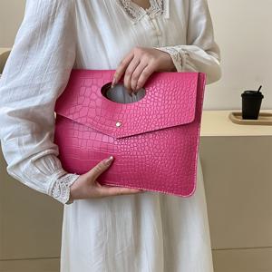 TEMU 여성을 위한 우아한 현대적인 코끼리 무늬 핸드백 - 내구성 있는 합성, 조절 가능한 어깨 스트랩, 스냅 클로저, 사무실, 캐주얼 아웃팅 및 쇼핑에 완벽한 (화이트/블랙), 크로스바디 지갑, 사무실 액세서리, 텍스처드 핏