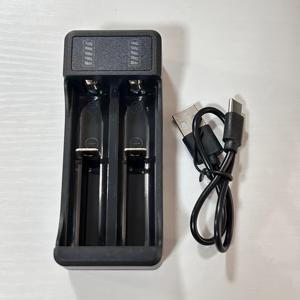 TEMU USB-C 케이블이 있는 4슬롯 고속 충전 리튬 배터리 충전기, 18650, 14500, 26650용 지능형 전력 표시, 최대 36V 전압 - 배터리 미포함, 현대식 배터리 충전 , 과전압 보호