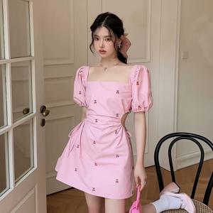 TEMU 여성용 여름 신선한 달콤한 A라인 미니 드레스 - 시크 핑크 꽃무늬 스퀘어 넥 라인 버블 슬리브 백리스 드레스