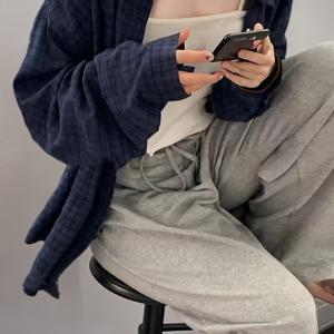 TEMU 여성용 캐주얼 체크무늬 긴팔 셔츠 - 가벼운 통기성 버튼업 블라우스, 클래식 칼라 & 파랑/흰색 그리드 패턴, 봄/여름 캐주얼 의상, 빈티지 스타일, 품질 좋은 솔기로 만든 여름 필수 아이템