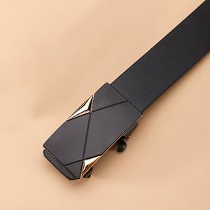 TEMU 남성용 스타일리시 블랙 벨트, 골든 버클 - 다용도 캐주얼 및 공식 의상, 이빨 없는 디자인, 비즈니스 의상, 일상 패션 액세서리에 완벽함 | 현대 벨트 디자인 | 내구성 있는 벨트 소재, 벨트 버클