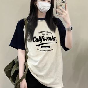 TEMU 여성 캘리포니아 그래픽 티셔츠 - 캐주얼한 루즈핏 반팔 티셔츠, 어깨 프로나이션이 있는, 화이트 & 베이지 디자인, 여름 의상에 완벽한, 여성 티셔츠
