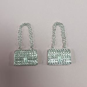 TEMU 2pcs 세련된 미니 라인스톤 핸드백 액세서리 Y2K 귀여운 블링 풀 럭셔리 브랜드 가방 쿨 폰 케이스 이어폰 태블릿 메이크업 미러 보관함 장식 매력 DIY 공예 소녀 인형 집 부품 결혼식 소형 선물