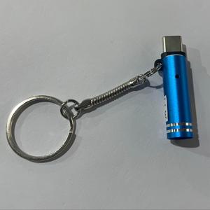TEMU 휴대용 비상 라이터로, 휴대폰이나 컴퓨터에 플러그-in하고 사용할 수 있습니다. 단지 한 번의 불을 피우면 사용할 수 있습니다. 이 휴대용 비상 라이터는 충전이 필요하지 않으며 투어링 카, 여행, 일상적인 사용에 적합하며 배터리가 필요하지 않습니다.