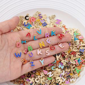 TEMU 100개 아연 합금 에나멜 알파벳 장신구 - A-Z 미니 문자 이니셜 펜던트 DIY 쥬얼리 만들기, 팔찌 & 목걸이 선물 - 골드색