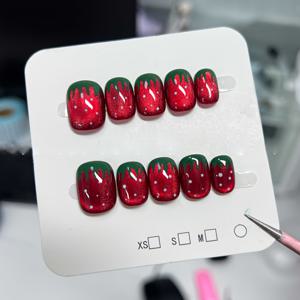 TEMU 10pcs 달콤한 귀여운 빨간 딸기 광택 고양이 눈 짧은 오발 손톱, 빈티지 손그림 손톱 아트, 생일, 결혼식, 졸업식 장식용 분리 가능한 손톱 끝