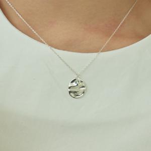 [레이어무드] silver flow necklace
