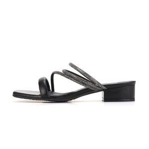 [롯데백화점]스텔라앤로라 여성 보석스트랩 여름 포인트 슬리퍼 3CM 8410BK