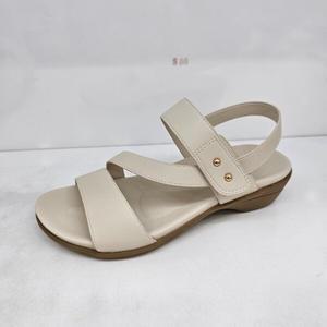 [에스콰이아]여성 발편한 3cm 캐주얼 쿠션 찍찍이 스트랩 샌들 YADMSD749