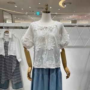[밸리걸]플라워 자수 패치 블라우스 819030_s