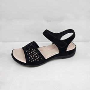 [에스콰이아]여성 발편한 경량 펀칭 포인트 찍찍이 캐주얼 쿠션 좋은 스트