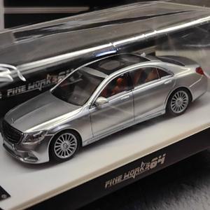다이캐스트 1:64 스케일 벤츠 AMG S65 합금 차량 모델 완성 시뮬레이션 컬렉션 장식 선물 장난감 디스플레