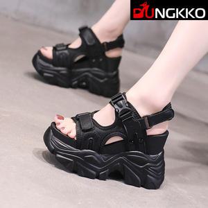 시크덩꼬 2WAY 벨크로 탈부착 키높이 스니커즈 웨지샌들