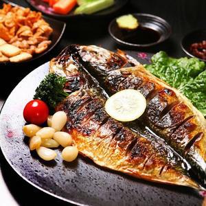 [산정마을]국내산 짭쪼름하고 담백한 안동양반간고등어 진공자반고등어 자반 한손 900g (3손)