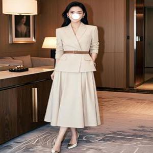 아이보리 여성셋업 투피스 상견례룩 하객 정장 77사이즈