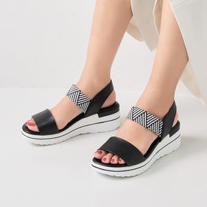천연소가죽 라이니 통굽 웨지힐 샌들 5.5cm