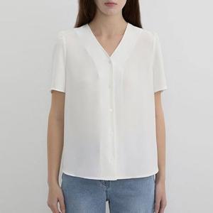 [리스트](대전신세계)브이넥 하프 슬리브 블라우스
