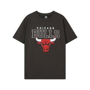 [NBA](신세계 사우스시티)CHI 팀 로고 빅 아트웍 반팔 티셔츠 N242TS911P