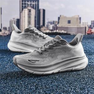 마라톤 스포츠 운동화 남성  경량 여성 편안한 미끄럼 방지 레저 야외 하이킹 hoka 스니커즈