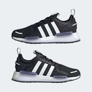 아디다스 노마드 NMD R1 V3 GX9588
