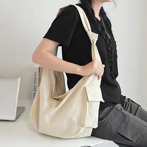 프롬헤븐 휘슬타 캐주얼 경량 바스락 크로스백