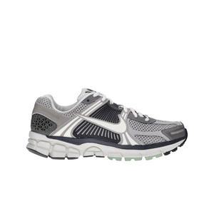 [정품] 여자 나이키 줌 보메로 5 코블스톤 앤 플랫 퓨터 Zoom Vomero Cobblestone and Flat Pewter 스니커