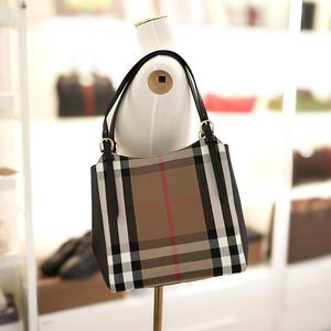 버버리 토트 숄더백 80737851 캔버스 블랙 명품백 여자 선물