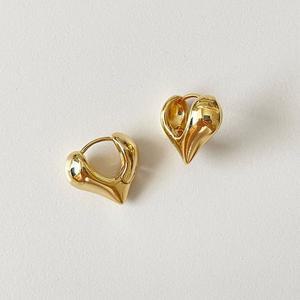 갤러리아 ELA 07 Earrings (gold) 원터치 하트 귀걸이